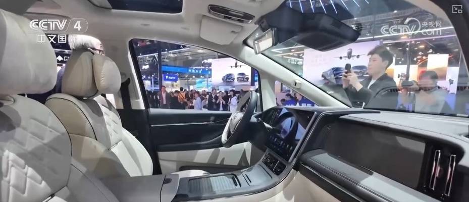 眾多交互“黑科技”圈粉海外經銷商 AI技術應用于智能汽車多個領域